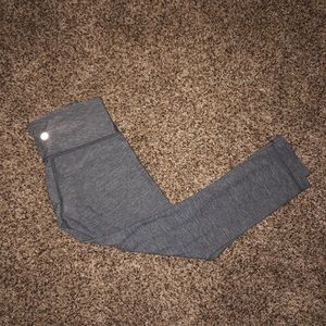 lululemon gray cropped leggings